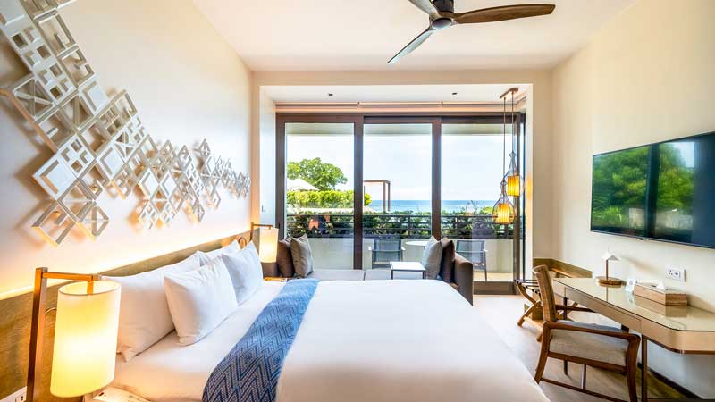 Crimson_Hotel_Boracay_B6_SUITE-WITH-POOL-ACCESS_1-(2)