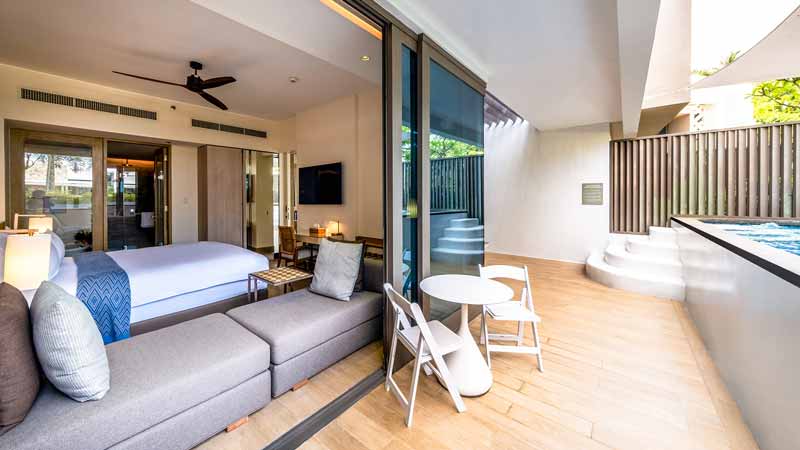 Crimson_Hotel_Boracay_B7_SUITE-WITH-PLUNGE-POOL_1-(3)