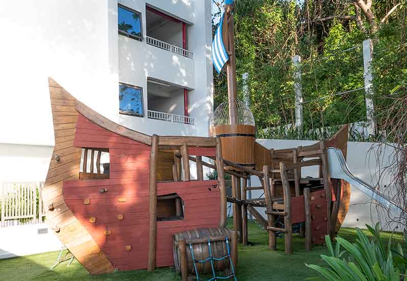 Crimson_Hotel_Boracay_D5_Pirate_Ship_1-(2)