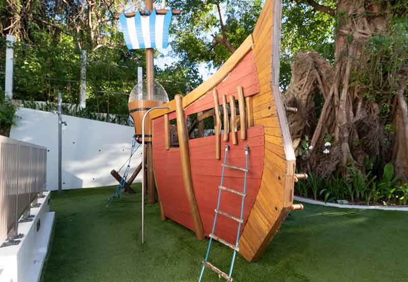 Crimson_Hotel_Boracay_D5_Pirate_Ship_1-(3)