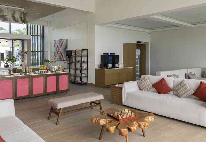 Crimson_Hotel_Boracay_D9_Welcome_Center _1 (3)